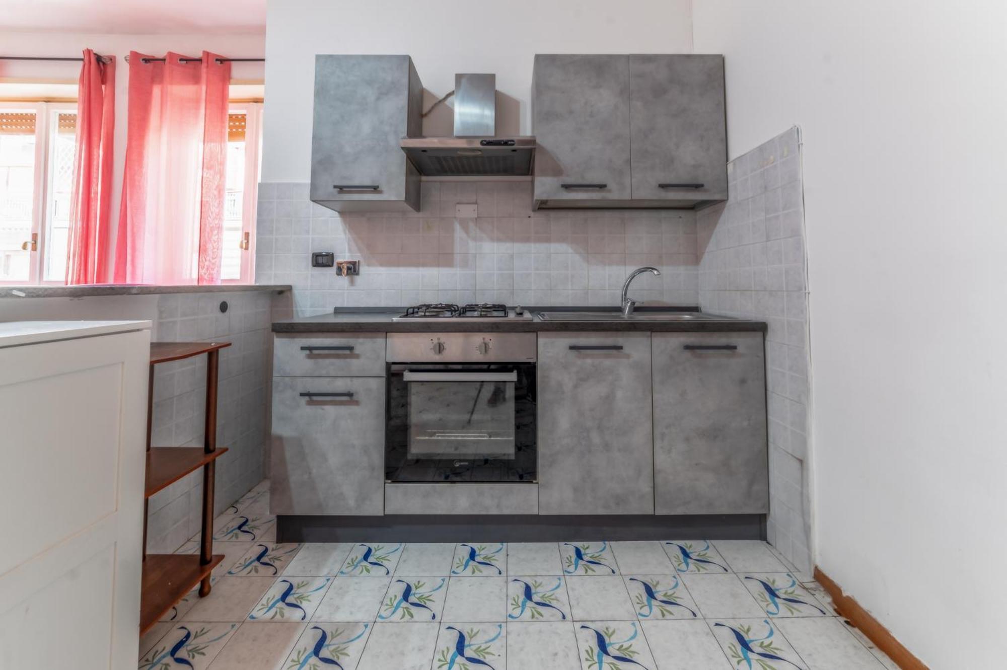 Casa Giuli - Metro Jonio Roma